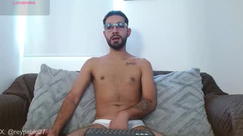 Snapshot of reypablo1 chatting on 11/22/25, 06:40 REY PABLO Independent online show from 11/22/25, 06:40