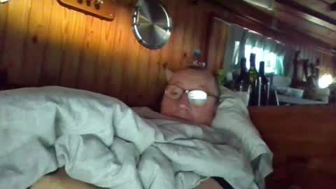 Snapshot of rezznova chatting on 09/28/25, 07:58 Joe online show from 09/28/25, 07:58