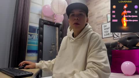 Rhaegal online show from 02/08/25, 01:33