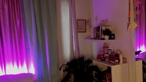 Snapshot of rhaenyra_ chatting on 06/09/26, 08:53 Rhaenyra online show from 06/09/26, 08:53