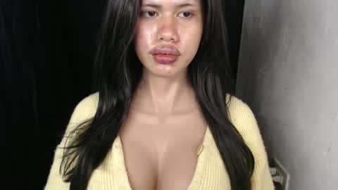 Snapshot of rhealyn_fuck chatting on 02/13/26, 10:11 Lyn online show from 02/13/26, 10:11