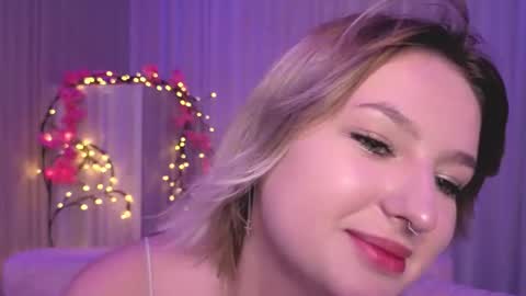 Snapshot of rheamoonn chatting on 07/01/26, 02:24 Grace online show from 07/01/26, 02:24