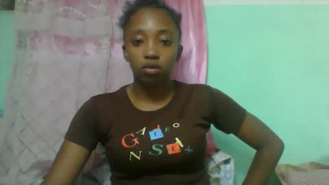 Snapshot of rhesa404090 chatting on 02/22/26, 05:22 rhesa404090 online show from 02/22/26, 05:22