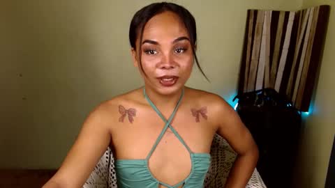 Snapshot of rhianasollway69 chatting on 11/27/25, 12:02 rhianasollway69 online show from 11/27/25, 12:02