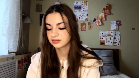 Anna online show from 10/28/25, 10:41