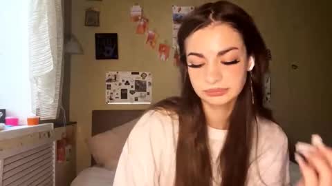 Anna online show from 11/13/25, 08:35