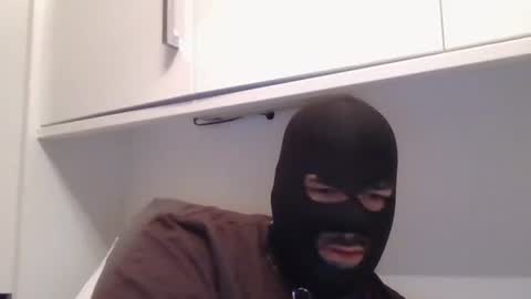 Snapshot of rhydos28 chatting on 04/16/26, 07:31 rhydos28 online show from 04/16/26, 07:31