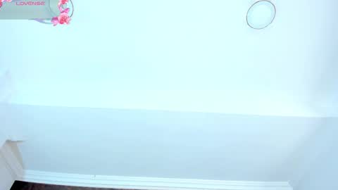 Riana online show from 09/08/25, 04:39