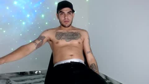 Snapshot of riancum chatting on 04/19/26, 05:23 juan online show from 04/19/26, 05:23