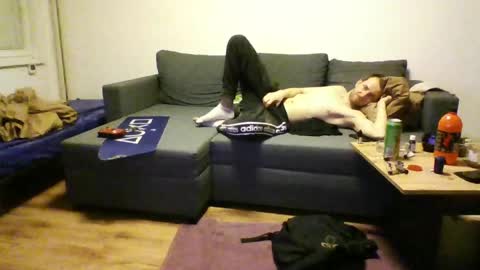 Snapshot of ricciardio chatting on 05/28/26, 08:39 ricciardio online show from 05/28/26, 08:39