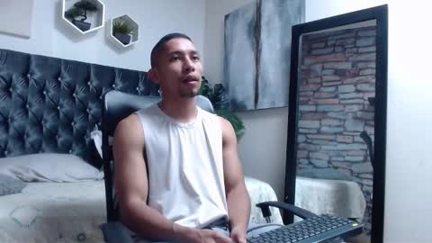 richar_voller online show from 10/31/25, 11:22