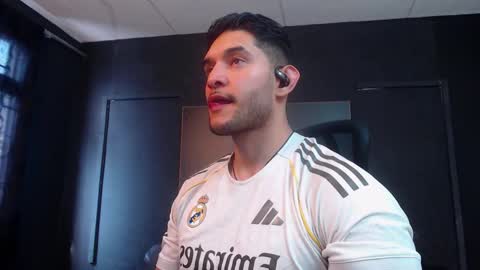 Snapshot of richard_milleer chatting on 02/07/26, 01:37 Ricardo online show from 02/07/26, 01:37