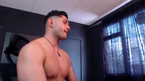 Snapshot of richard_milleer chatting on 04/21/26, 05:39 Ricardo online show from 04/21/26, 05:39