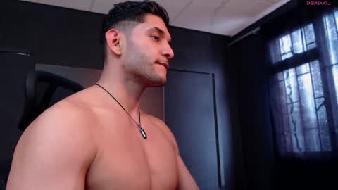 Snapshot of richard_milleer chatting on 04/28/26, 03:39 Ricardo online show from 04/28/26, 03:39