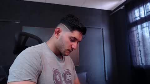 Snapshot of richard_milleer chatting on 05/05/26, 04:26 Ricardo online show from 05/05/26, 04:26