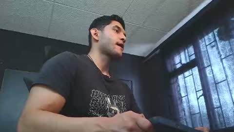 Snapshot of richard_milleer chatting on 06/18/26, 05:28 Ricardo online show from 06/18/26, 05:28