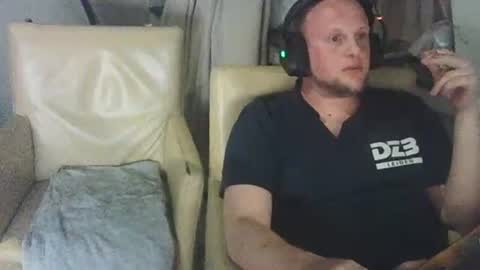 richardd110011 online show from 05/09/26, 08:36