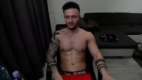 Snapshot of richarddarell chatting on 02/05/25, 08:54 RichardDarell online show from 02/05/25, 08:54