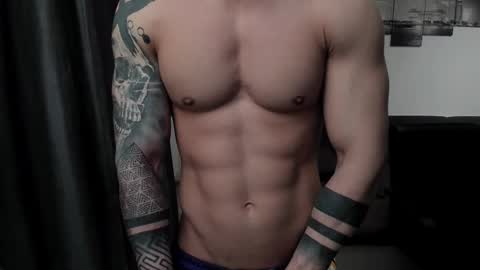 Snapshot of richarddarell chatting on 02/21/25, 06:07 RichardDarell online show from 02/21/25, 06:07