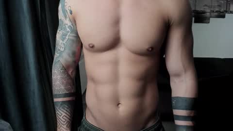 Snapshot of richarddarell chatting on 09/14/25, 05:39 RichardDarell online show from 09/14/25, 05:39