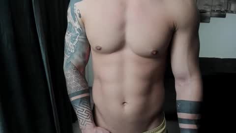 RichardDarell online show from 11/18/25, 05:45