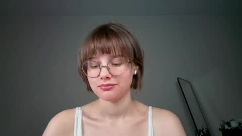 Luna online show from 05/24/26, 06:13