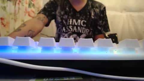 richelle online show from 10/19/25, 04:35