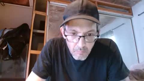 Snapshot of richi3richny chatting on 04/15/26, 10:43 Richie online show from 04/15/26, 10:43