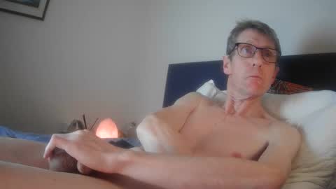 Snapshot of richj392507 chatting on 12/09/24, 09:05 richj392507 online show from 12/09/24, 09:05