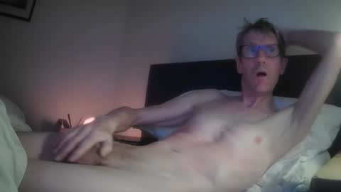 Snapshot of richj392507 chatting on 12/10/24, 02:16 richj392507 online show from 12/10/24, 02:16