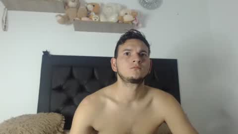 Snapshot of richr_latin_boy chatting on 03/12/25, 02:52 rich online show from 03/12/25, 02:52