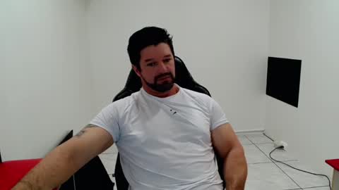 Snapshot of richrolland chatting on 05/05/26, 01:19 Rickseduction online show from 05/05/26, 01:19