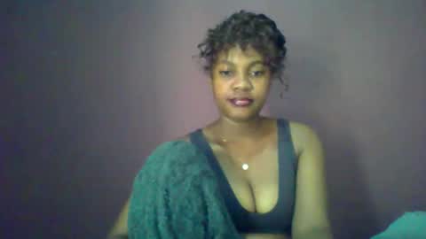 Snapshot of ricie001 chatting on 06/05/26, 12:22 ricie001 online show from 06/05/26, 12:22