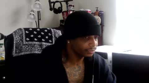 Snapshot of rickavelli chatting on 04/16/26, 04:30 Rick online show from 04/16/26, 04:30