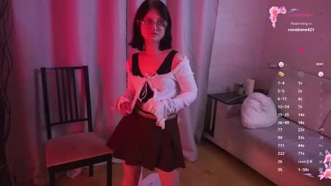 Linda online show from 10/24/25, 07:43