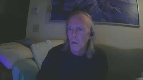 Snapshot of rickl56 chatting on 12/10/24, 02:05 rickl56 online show from 12/10/24, 02:05