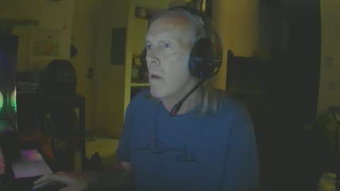 Snapshot of rickl56 chatting on 09/20/25, 04:02 rickl56 online show from 09/20/25, 04:02