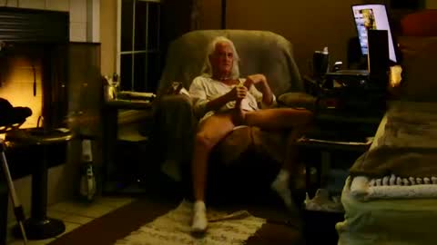 PINK HOLE TWINK online show from 10/12/25, 11:48