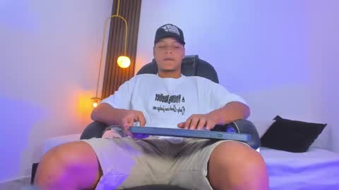 Ricky  online show from 02/05/25, 09:50