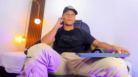 Ricky  online show from 02/14/25, 07:44