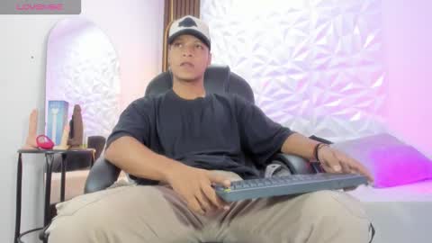 Ricky  online show from 10/20/25, 02:39