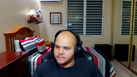 Snapshot of rickyj1012 chatting on 12/21/24, 10:51 Ricky online show from 12/21/24, 10:51