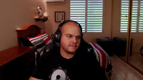 Snapshot of rickyj1012 chatting on 09/21/25, 09:27 Ricky online show from 09/21/25, 09:27