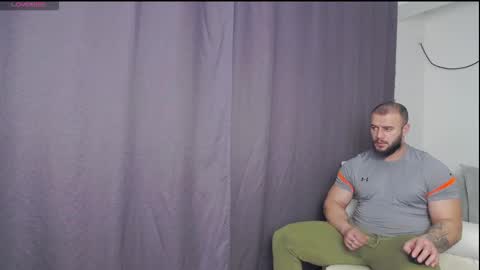 Snapshot of rickymiami1 chatting on 01/05/26, 06:44 rickymiami1 online show from 01/05/26, 06:44