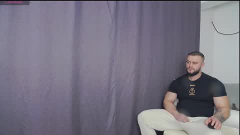 Snapshot of rickymiami1 chatting on 02/01/26, 04:38 rickymiami1 online show from 02/01/26, 04:38