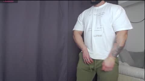 Snapshot of rickymiami1 chatting on 02/09/26, 06:23 rickymiami1 online show from 02/09/26, 06:23