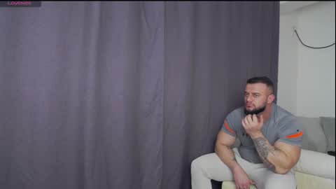 Snapshot of rickymiami1 chatting on 03/18/26, 08:12 rickymiami1 online show from 03/18/26, 08:12