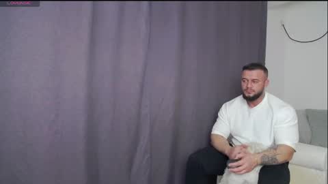 Snapshot of rickymiami1 chatting on 03/24/26, 07:08 rickymiami1 online show from 03/24/26, 07:08