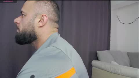 Snapshot of rickymiami1 chatting on 04/08/26, 11:43 rickymiami1 online show from 04/08/26, 11:43