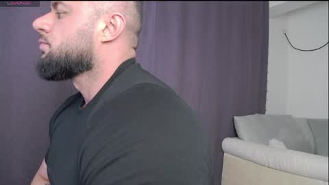 Snapshot of rickymiami1 chatting on 04/14/26, 06:14 rickymiami1 online show from 04/14/26, 06:14